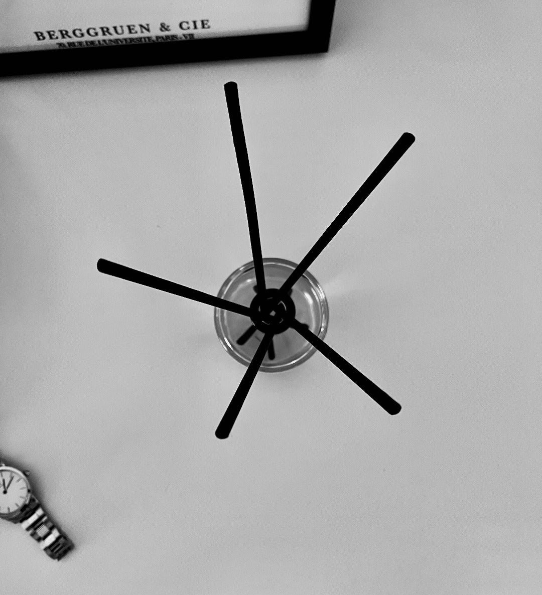 Top view of Artesao reed diffuser