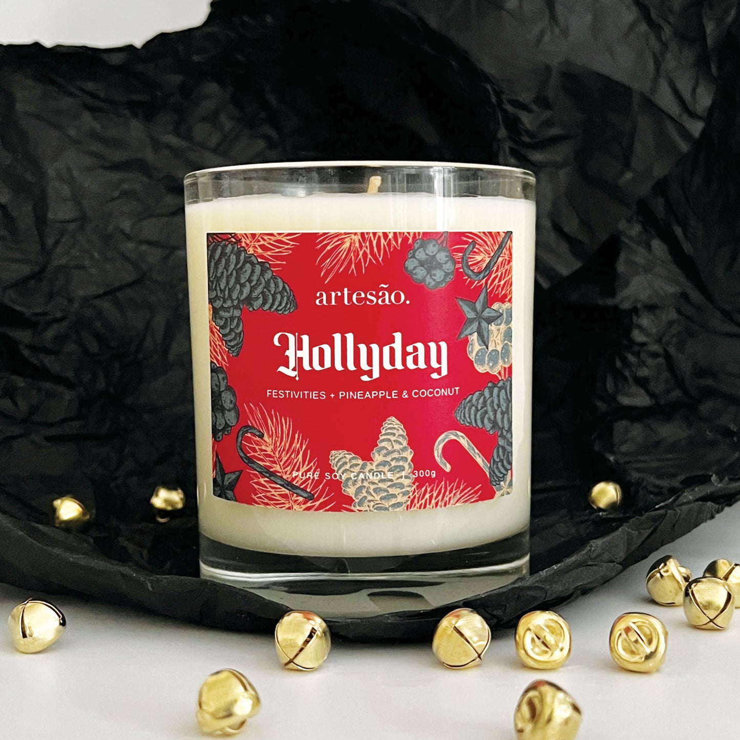 HOLLYDAY / Pineapple + Coconut + Cedar - Limited Edition Christmas Candle